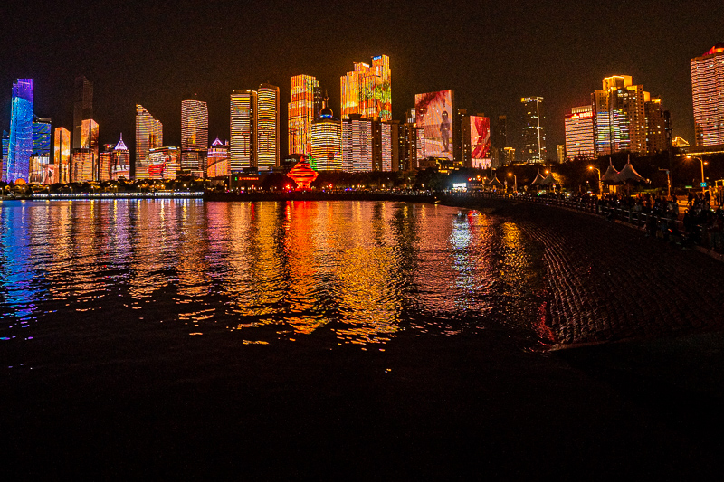 網(wǎng)上加微信的桂林導(dǎo)游可靠(桂林當(dāng)?shù)貙?dǎo)游怎么找)