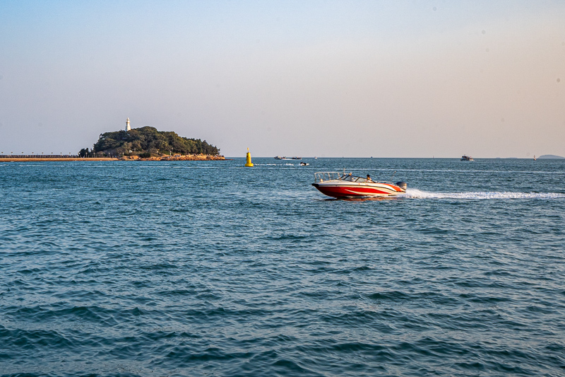 桂林導(dǎo)游說(shuō)你是狗肉(桂林導(dǎo)游說(shuō)你是狗肉怎么回答)