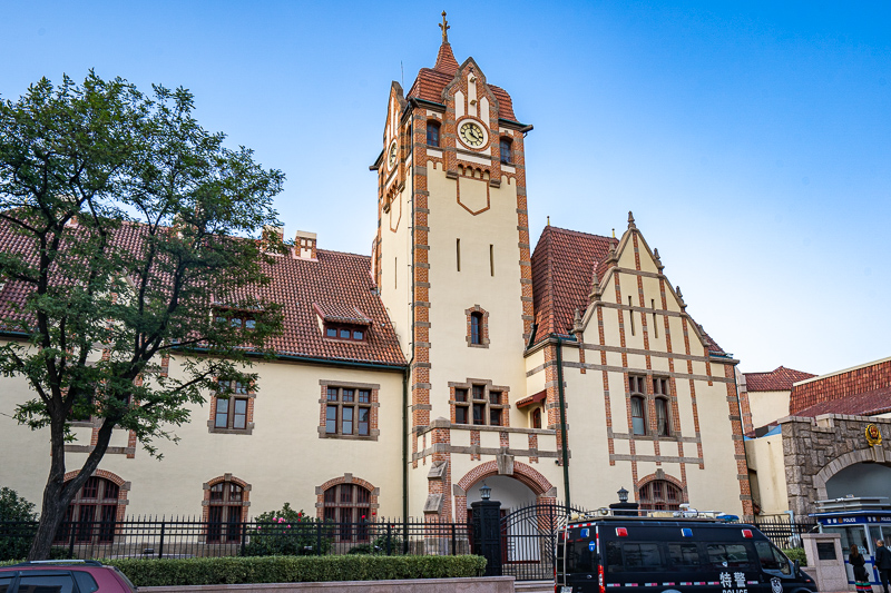 桂林導(dǎo)游在講故事(桂林金牌導(dǎo)游名單)