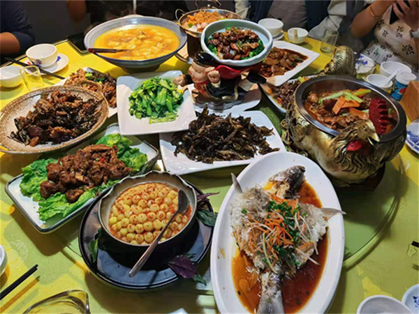 福建土樓有多少游客，21年南靖土樓全年接待多少游客