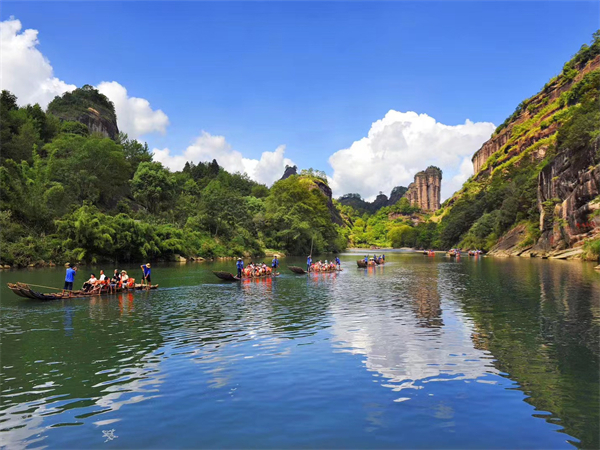 福建漳州南靖土樓景區(qū)電話 福建土樓煙全部價格表