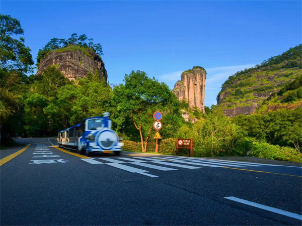 找導(dǎo)游 西安導(dǎo)游多少錢(qián)一天