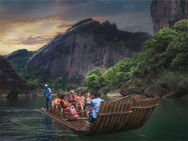 西安導(dǎo)游專修學(xué)院 西安旅游學(xué)院導(dǎo)游就業(yè)前景